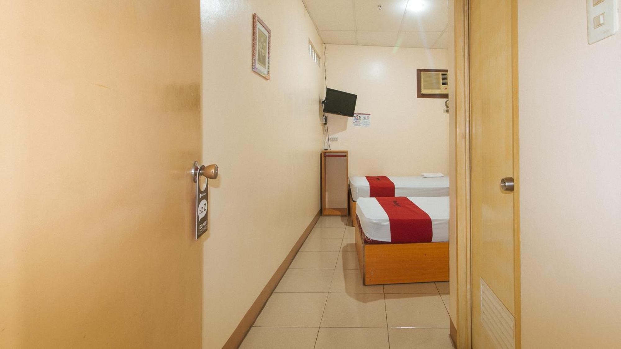 Reddoorz @ Asiana Pension Inn Mandaue City Ngoại thất bức ảnh