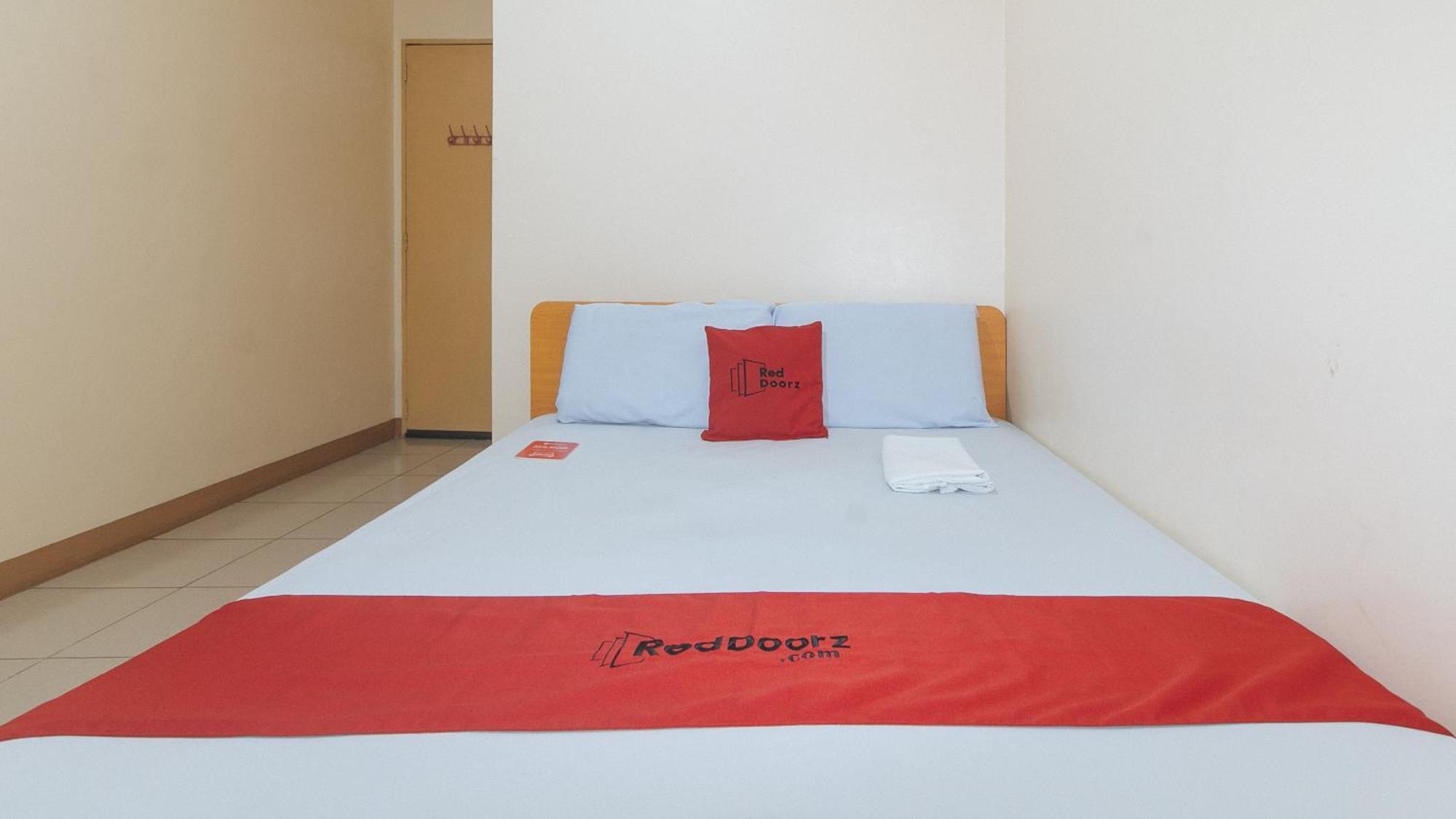 Reddoorz @ Asiana Pension Inn Mandaue City Ngoại thất bức ảnh