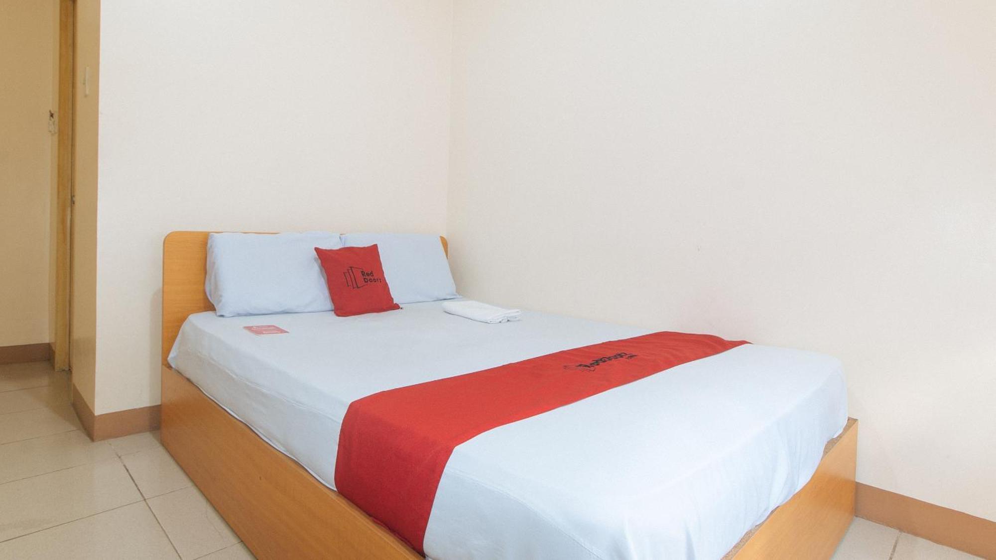 Reddoorz @ Asiana Pension Inn Mandaue City Ngoại thất bức ảnh