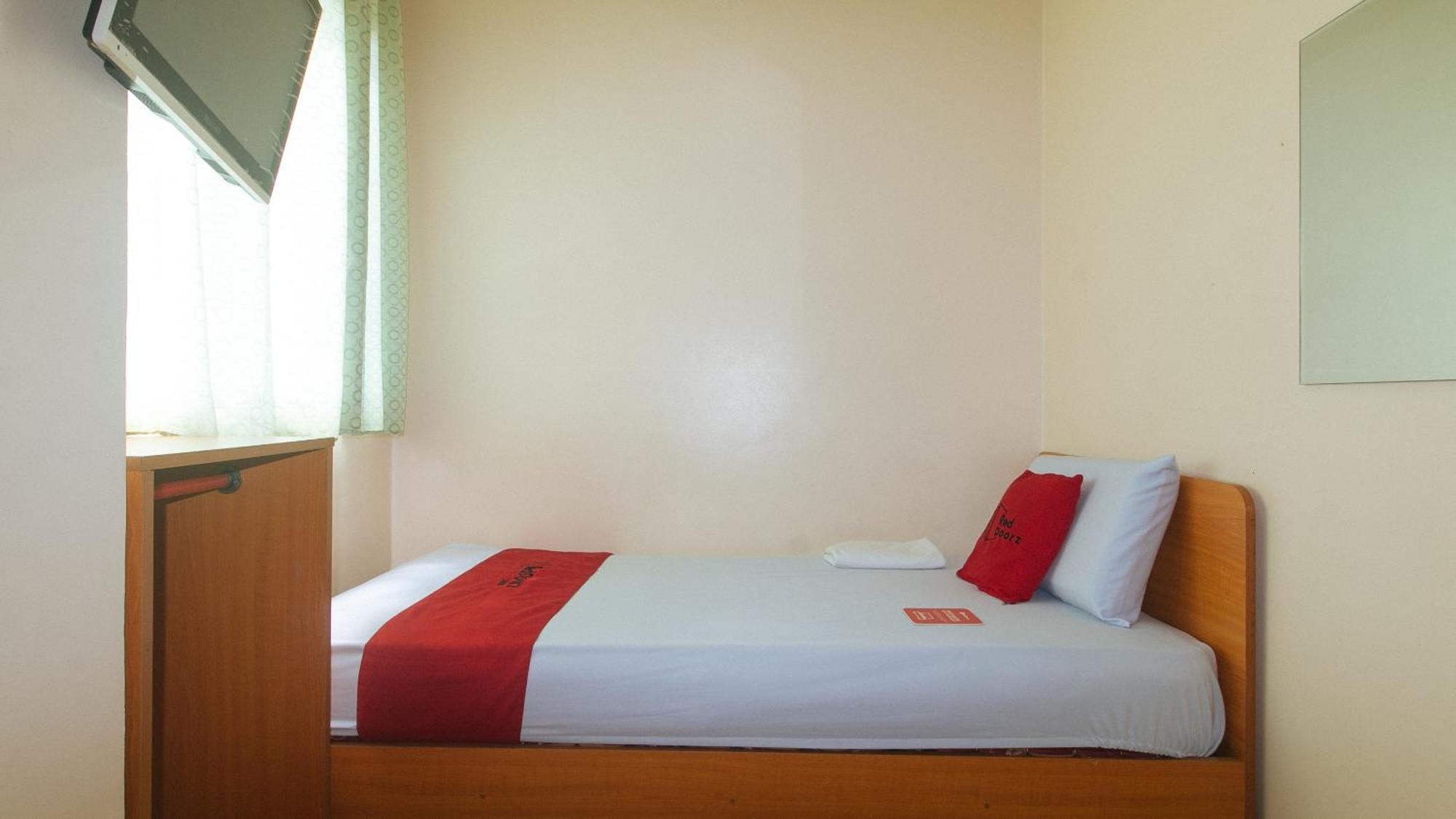 Reddoorz @ Asiana Pension Inn Mandaue City Ngoại thất bức ảnh