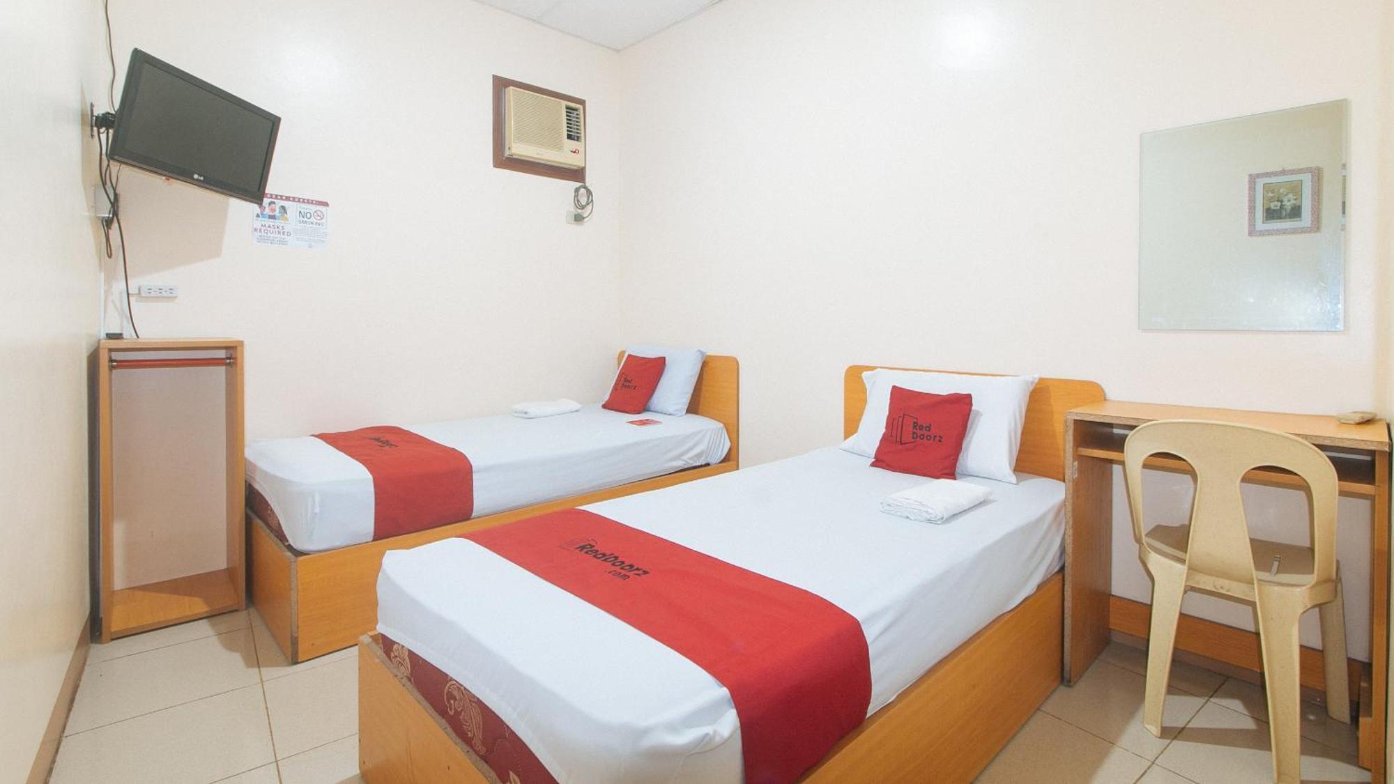 Reddoorz @ Asiana Pension Inn Mandaue City Ngoại thất bức ảnh
